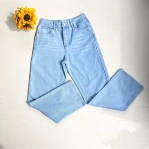 SHEIN Jeans High Waisted, Straight Leg, Medium Washed Size 6